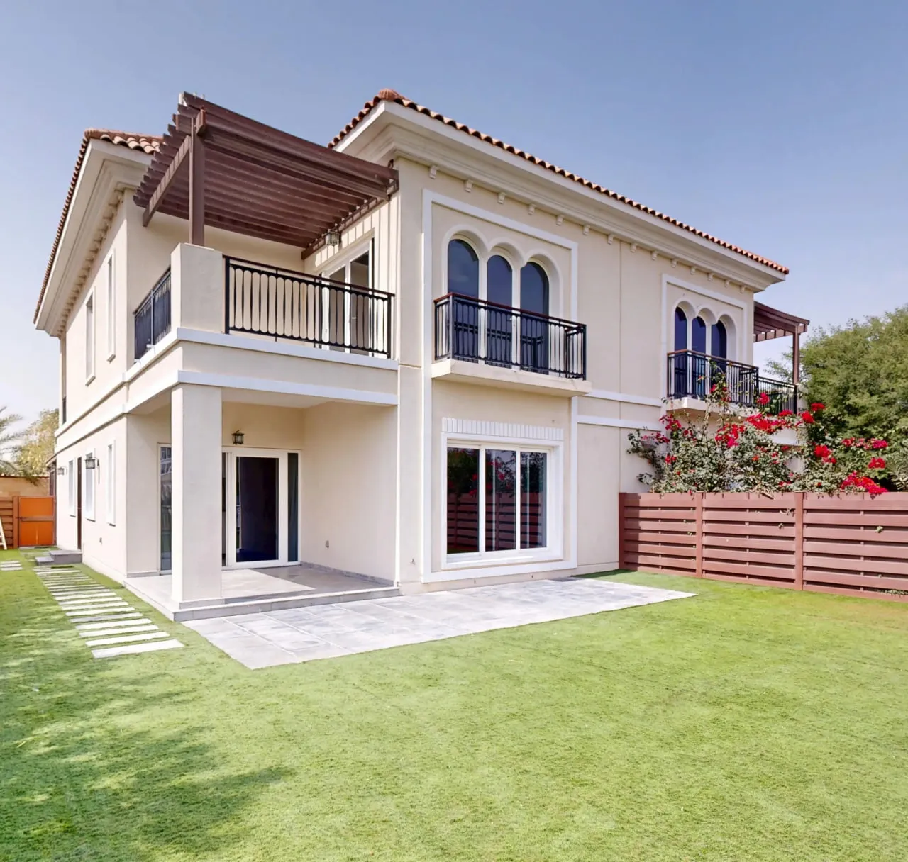 Al Habtoor Polo Resort Villas — фасад виллы