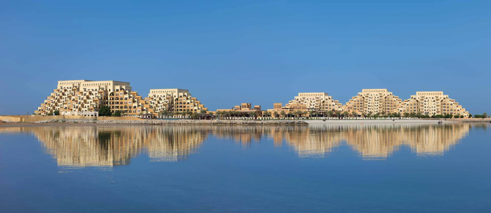 Bab Al Bahr Residences — вид на комплекс, фото 4