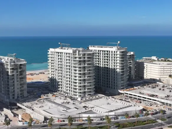 Beach House at Bay Residences — вид на комплекс, фото 3