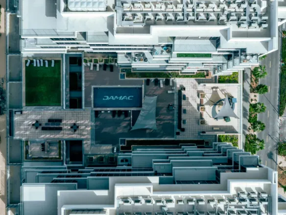 Damac Hills - Golf Town — внутренний двор