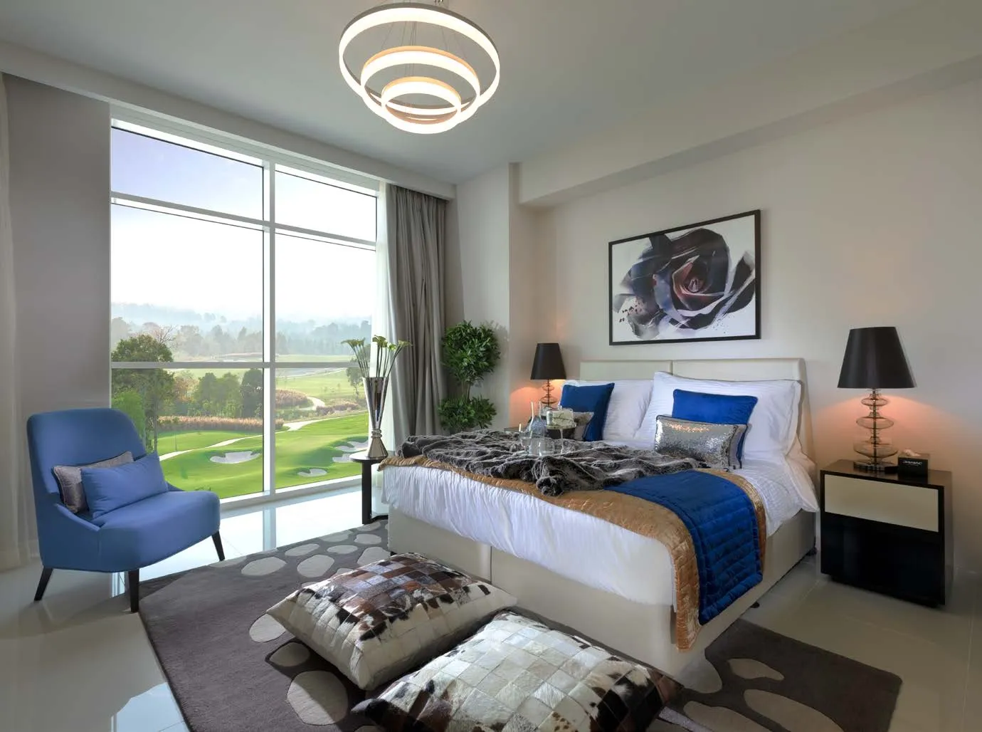 Damac Hills - Radisson Dubai — спальня