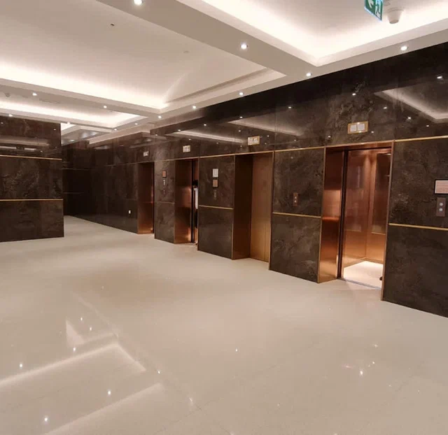 Elite DownTown Residence — лифтовой холл