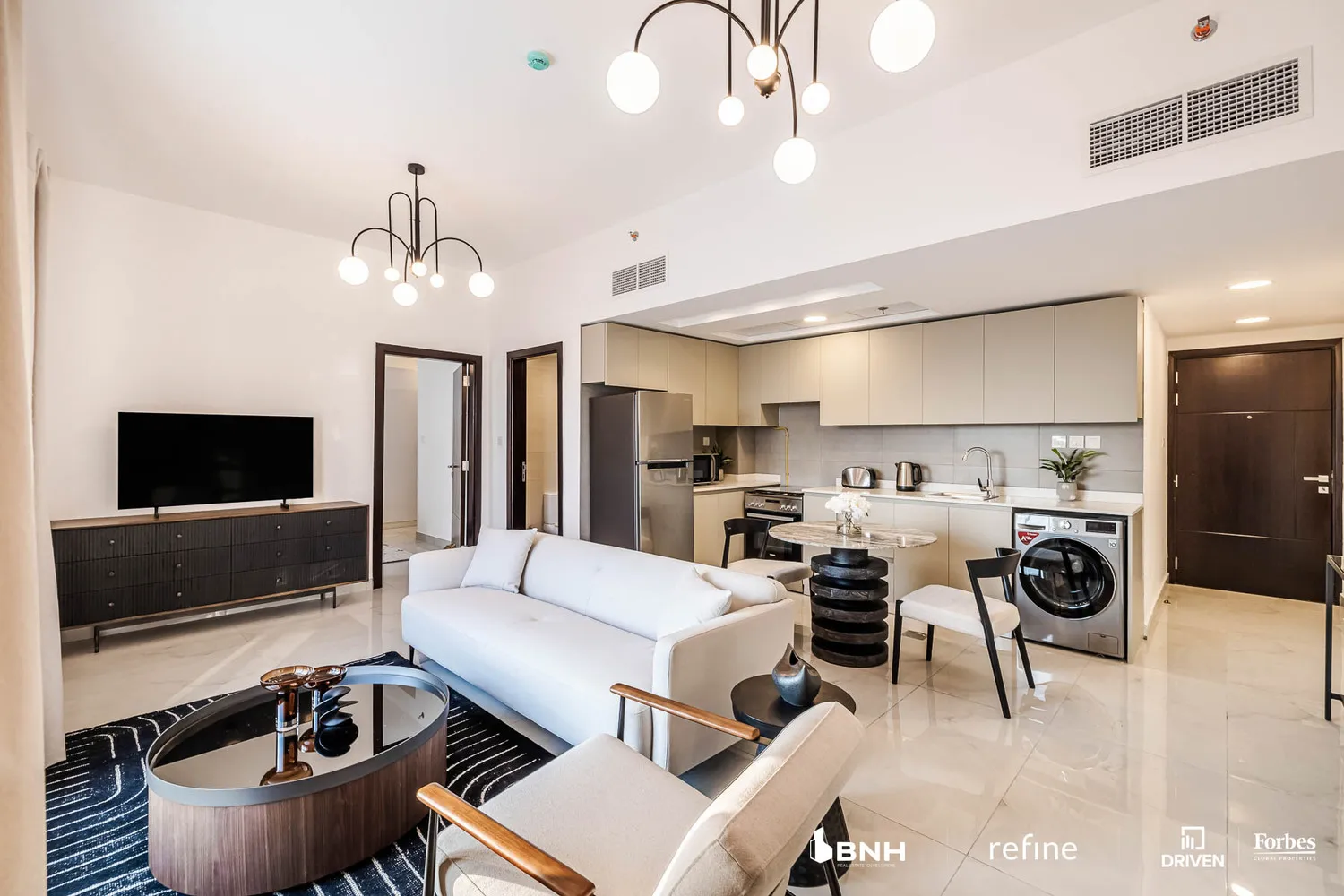 Equiti Apartments — кухня-гостиная, фото 7