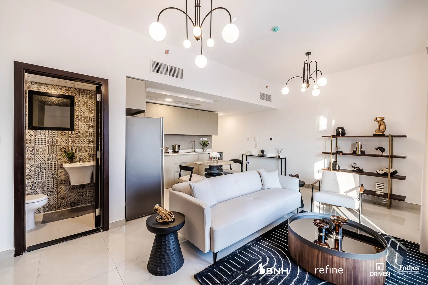Equiti Apartments — интерьер гостиной