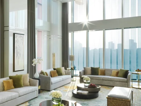 Four Seasons Private Residences Abu Dhabi at At Al Maryah Island — интерьер гостиной, фото 7