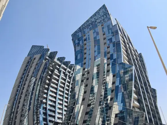 J One Tower A — вид на комплекс