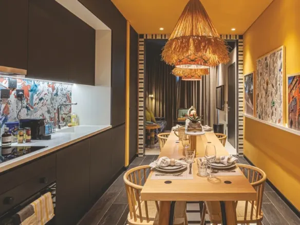 Mama Residences — кухня-столовая