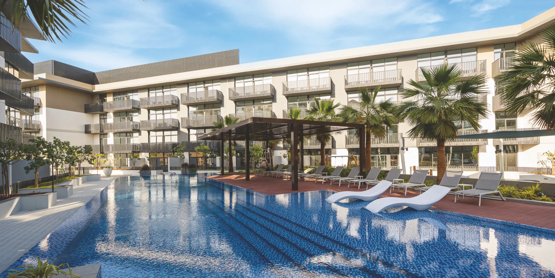 Oakley Square Residences — бассейн