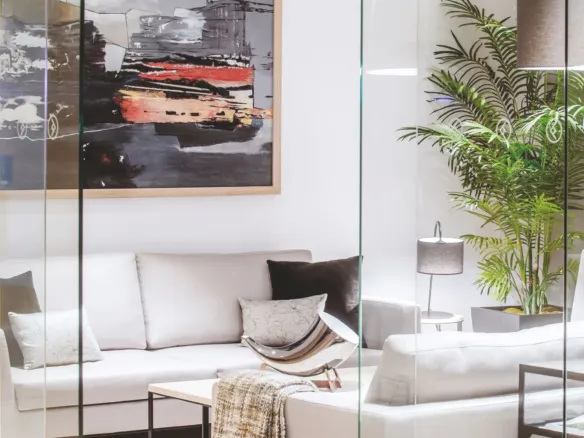Oakley Square Residences — интерьер гостиной, фото 7