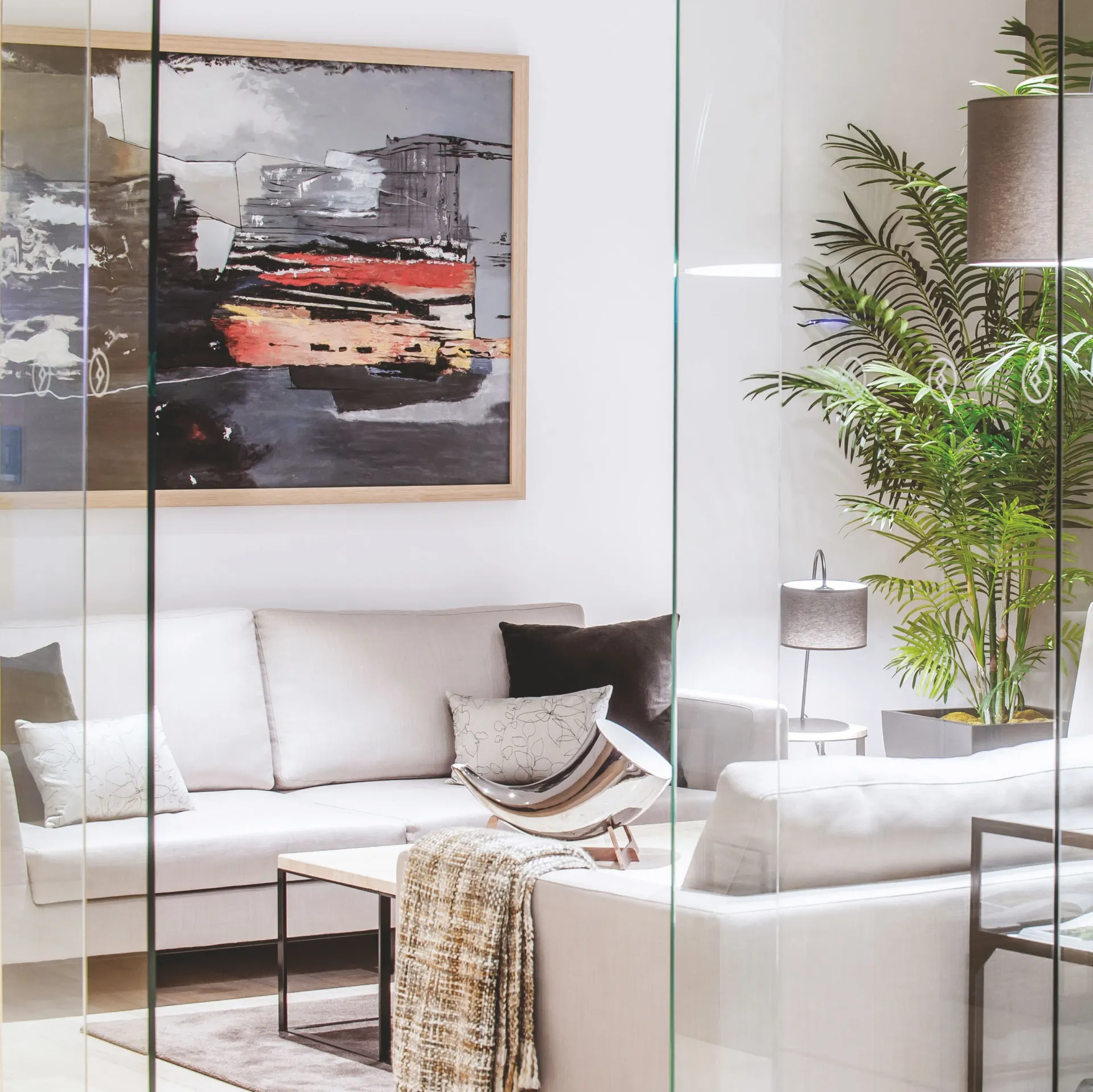 Oakley Square Residences — интерьер гостиной, фото 7