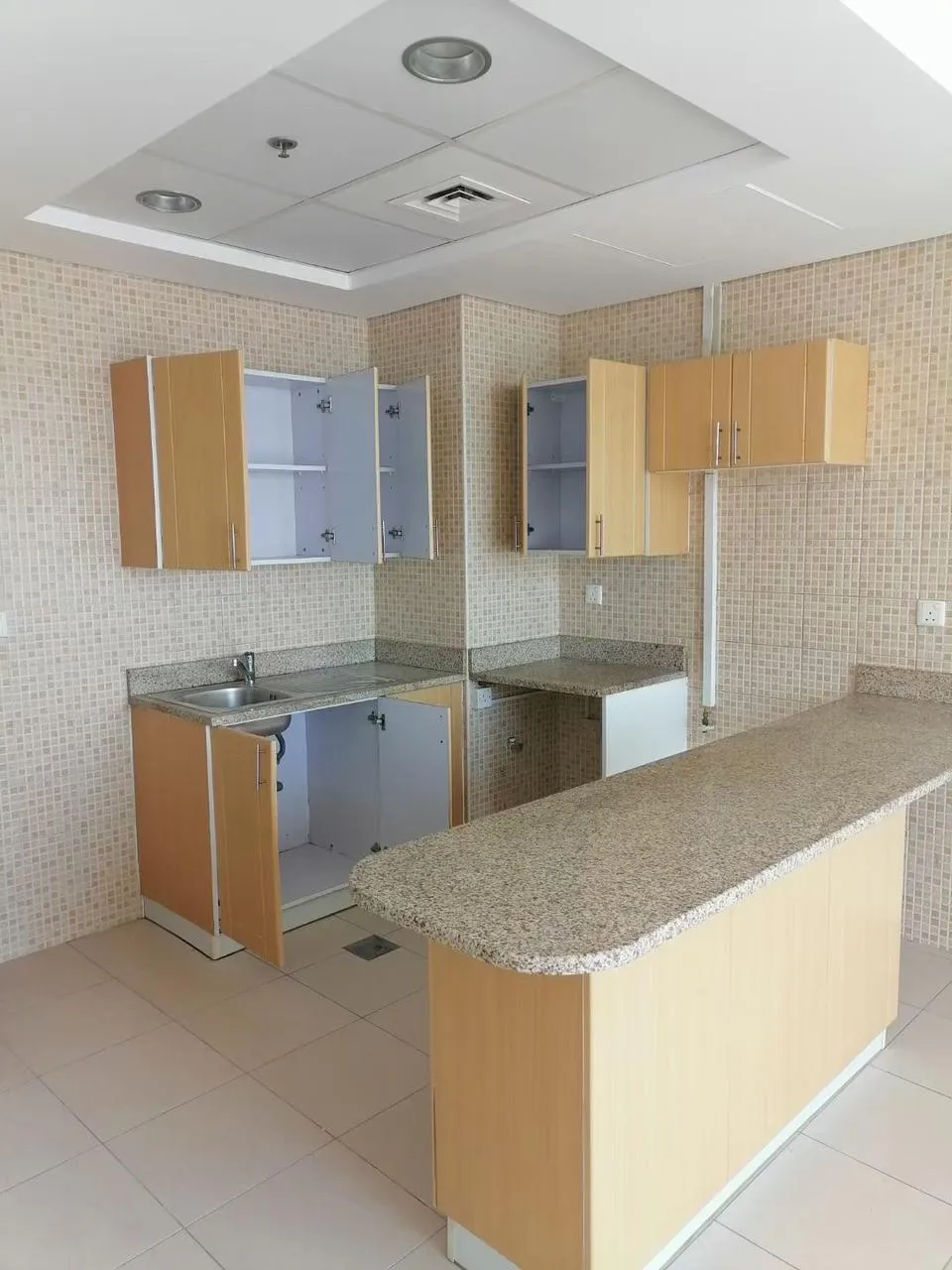 Oakwood Residency — кухня
