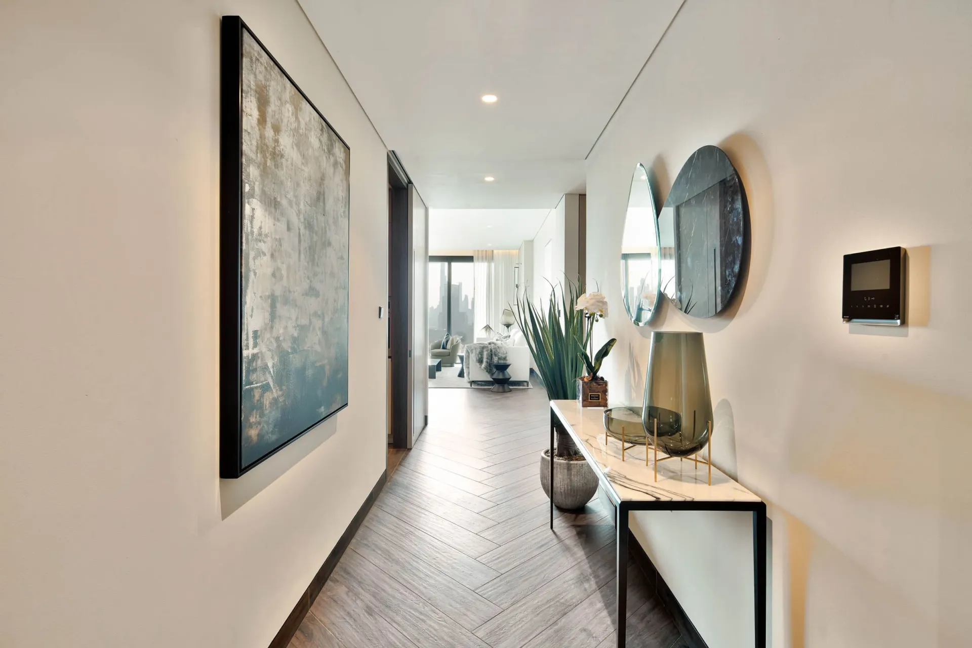 One Za’abeel Residences — прихожая