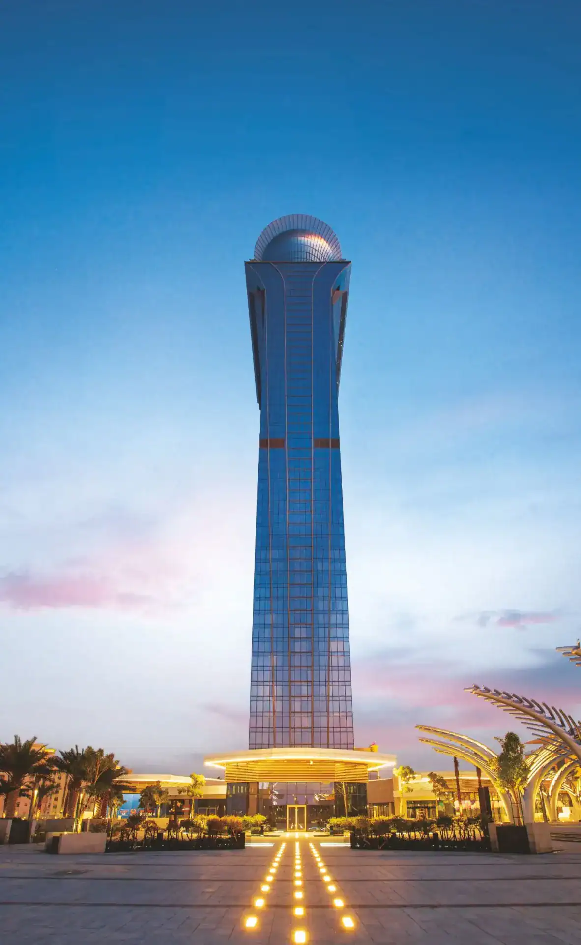 The Palm Tower в районе Пальма Джумейра — фото 1