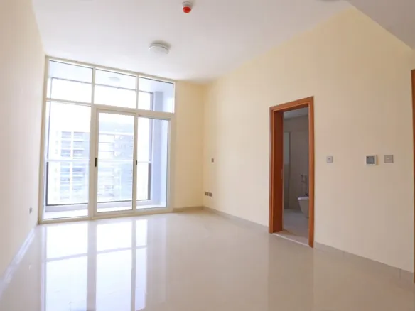 Uniestate Millennium Tower — спальня