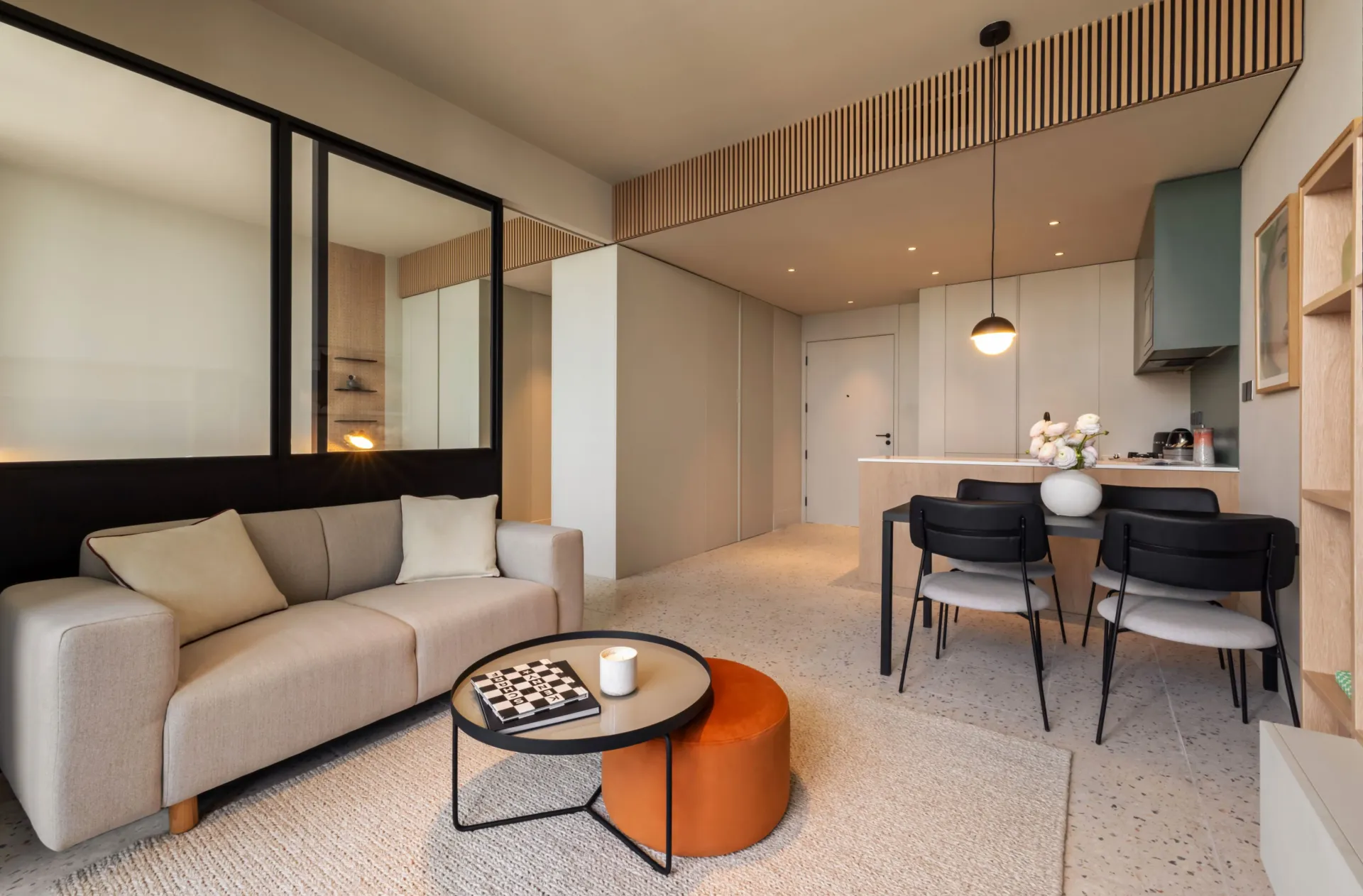 UPSIDE Living — интерьер гостиной